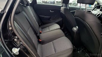 Hyundai i30 1.6i MPI DOHC CVVT Comfort benzín - 10