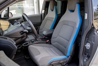 BMW i3 120ah 125kw BEV - TOP STAV - 10