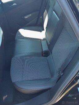 Opel Astra J 1.6i 85kw Automat - 10