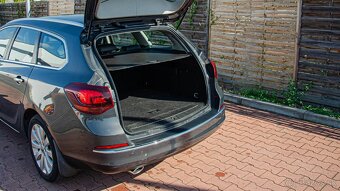 Opel Astra Sport Tourer ST 1.4 Turbo 140k, 103KW, M6, 5d - 10