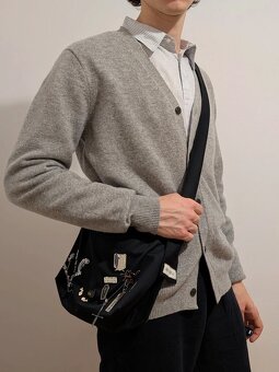 V-Neck Cardigan UNIQLO šedý kardigan Premium Lambswool - 10