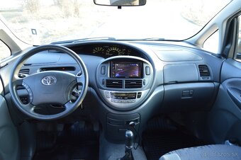 Toyota Previa - 10