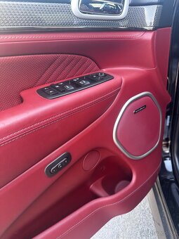 JEEP GRAND CHEROKEE TRACKHAWK - 10