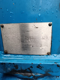 Avia D 90 L KONTEJNER +H. RUKA - 10