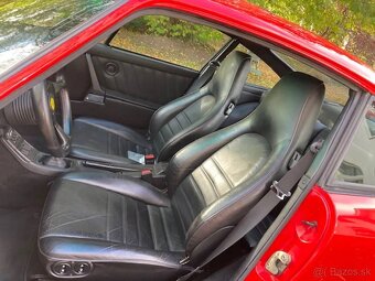 Porsche 911 Carrera 4 z roku 1990 - 10