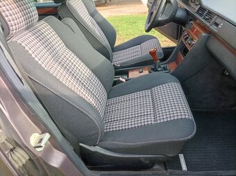 Mercedes E250D 83KW W124 - 10