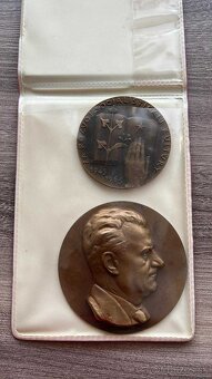 Zbierka medailí a odznakov - 10