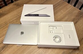Apple MacBook Pro 13” Silver 2017 - 10