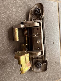 Predám ND na ľavé zadné dvere – Honda Jazz 2002 - 2008 - 10