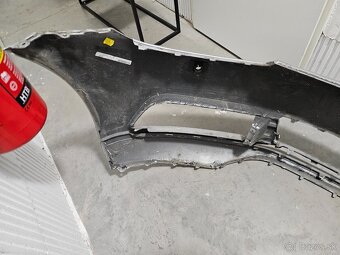 Nárazník na VW Passat B8 Highline strieborný - 10