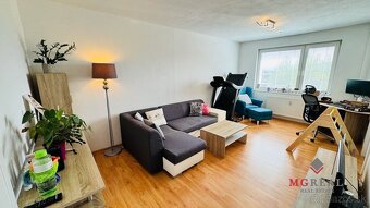 Na predaj veľkometrážny 2-izbový byt 63 m2 s balkónom a špaj - 10