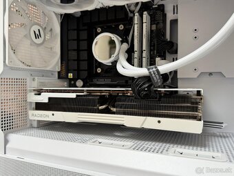 Ryzen 7 9700X\32GB\RX 7900XTX\SSD\1000W Zdroj - 10