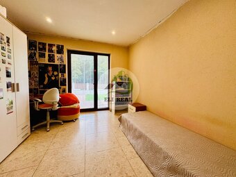 Rodinný dom, 10 izieb, fitness, bazén, priprava na wellness. - 10