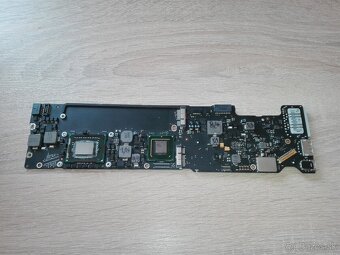 Apple MacBook Air.Mid 2011.A1369. EMC 2469. - 10