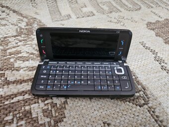 Nokia E90 communicator - 10
