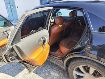 Infiniti FX35 4x4 - 10