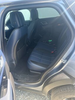 Range Rover Velar 2,0 - 10