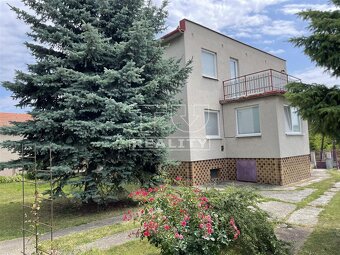 Na predaj rodinný dom 312 m2 so 738 m2 záhradou vo... - 10