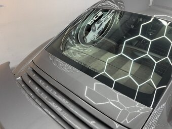 Porsche 911 Turbo - 10