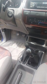 Nissan terrano 4x4 2.7 tdi 92kw stk - 10