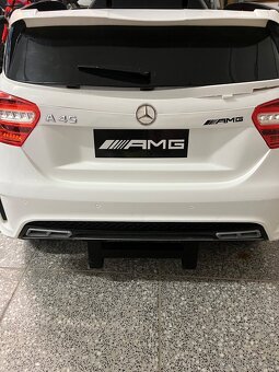 Elektrické auto Mercedes - 10