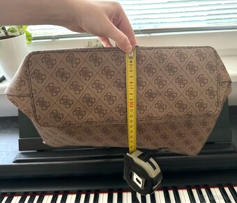 Guess originál kabelka - veľká hnedá - 10