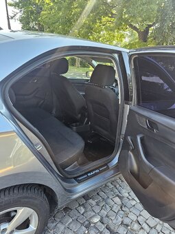 Škoda Rapid 1.2 tsi 77 KW 2013 161 tisíc KM - 10