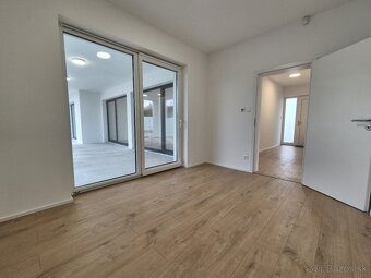 4 – IZB. BUNGALOV, 3 PARK.STÁTIA, TERASA,VEĽKÉ BLAHOVO - 10