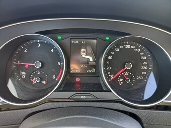 VW PASSAT B8 2,0TD-2015-150PS-LED-ACC-HIGHLINE-AHK - 10