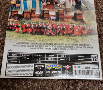 DVD filmy a rozpávky č.16 - 10