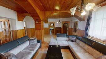 Na predaj priestranný 4-izbový rodinný dom so záhradou – výb - 10