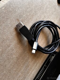 Rôzne počítačové a video káble - HDMI, USB-C, Mini DisplayPo - 10