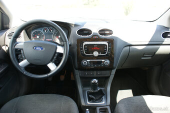 Ford Focus Kombi 1.6 Ti-VCT Duratec Ghia - 10