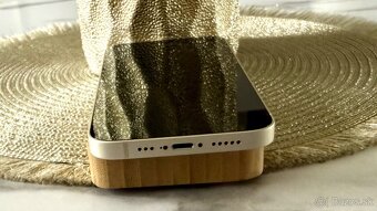 iPhone 13 - 10