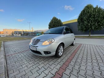 Lancia Ypsilon 1.4 Argento, benzín, 2009 - 10