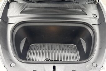Tesla Model Y, Long Range, Ryzen, tažné - 10