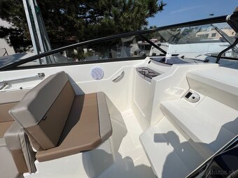 QUICKSILVER Activ 805 CRUISER + MERCURY F 250 V8 EFI EXLPT D - 10