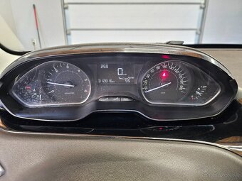 PEUGEOT 208 1.6 HDI - 10