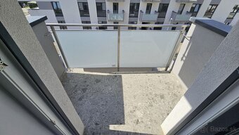 Prenájom - 1,5- izbový byt s balkónom v štandarde na Cement - 10