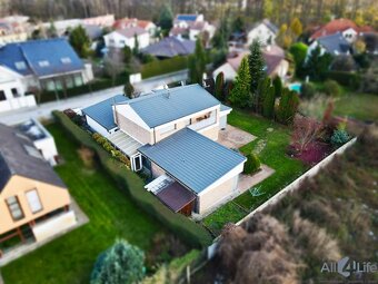 Exkluzívna rodinná vila vo vyhľadávanej lokalite, pozemok 1. - 10