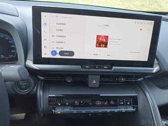 Toyota C-HR 1.8 Hybrid Style FWD e-CVT - 10
