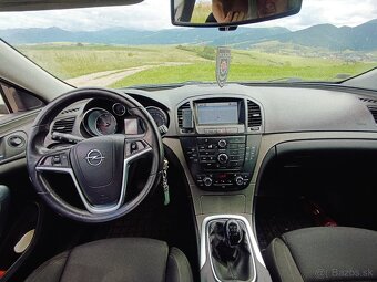 Opel Insignia - 10