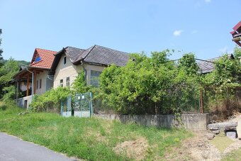 Priestranná chalupa na rekonštrukciu s vyše 30-árovým pozemk - 10