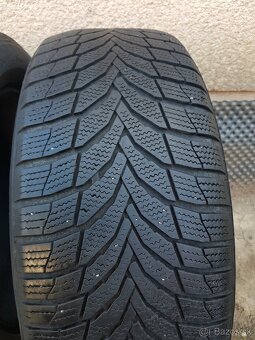 Predám 2x zimnú pneu R18 235/55/18 235 55 18 235/55 r18 M+S - 10