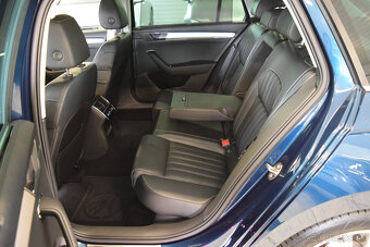 Škoda Superb 2.0 TDI Laurin&Klement DSG LCD 2020-DPH - 10