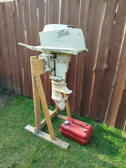 ZÁVESNÝ LODNÝ MOTOR VOLVO PENTA 25HP - 10