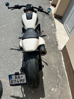 HARLEY DAVIDSON - 10