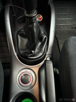 Mitsubishi Outlander 2,2DI-D - 5 miestne - manual 6st. - 10