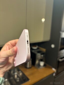 Apple iPhone 15, 128Gb - 10