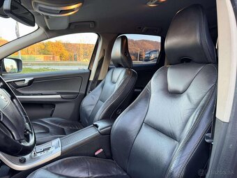 Volvo XC60 AWD - 10